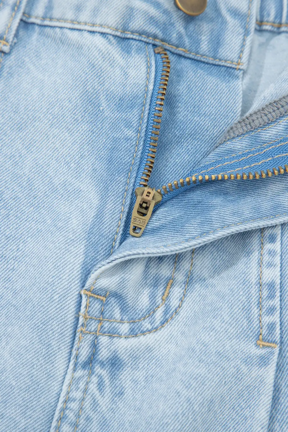 Wide Leg Slit Denim Jeans