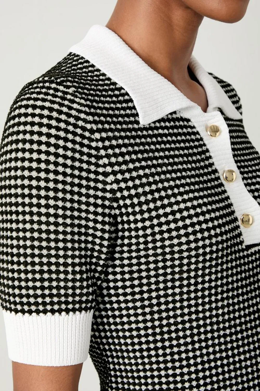 Black Cream Checkered Polo Collar Short Sleeve Knit