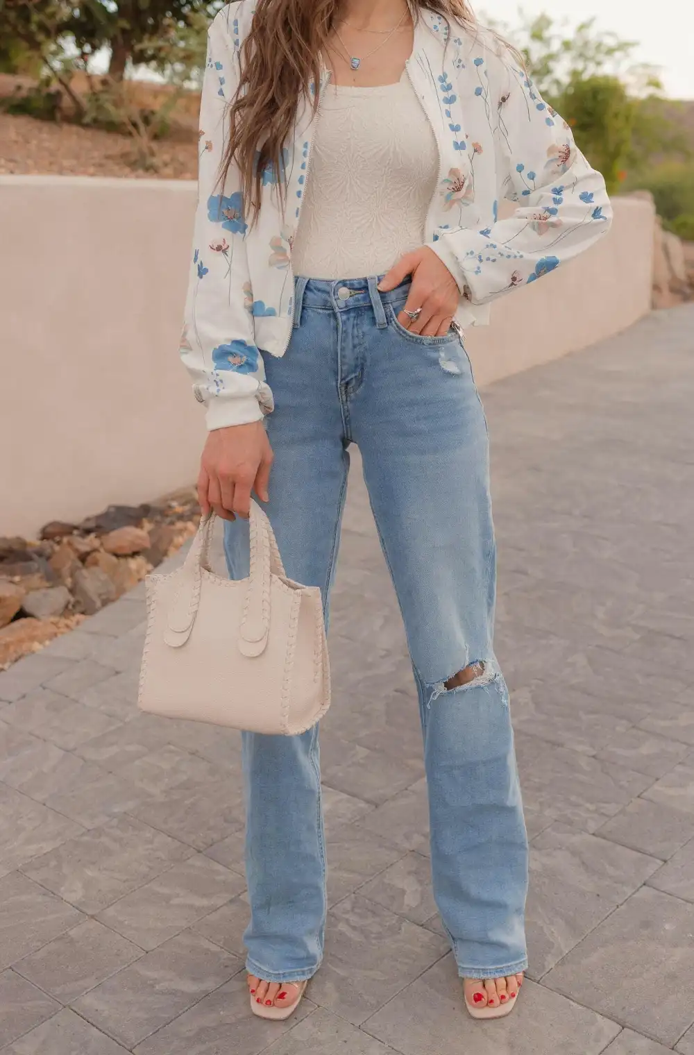 Distressed Easygoing Wide Leg Jeans