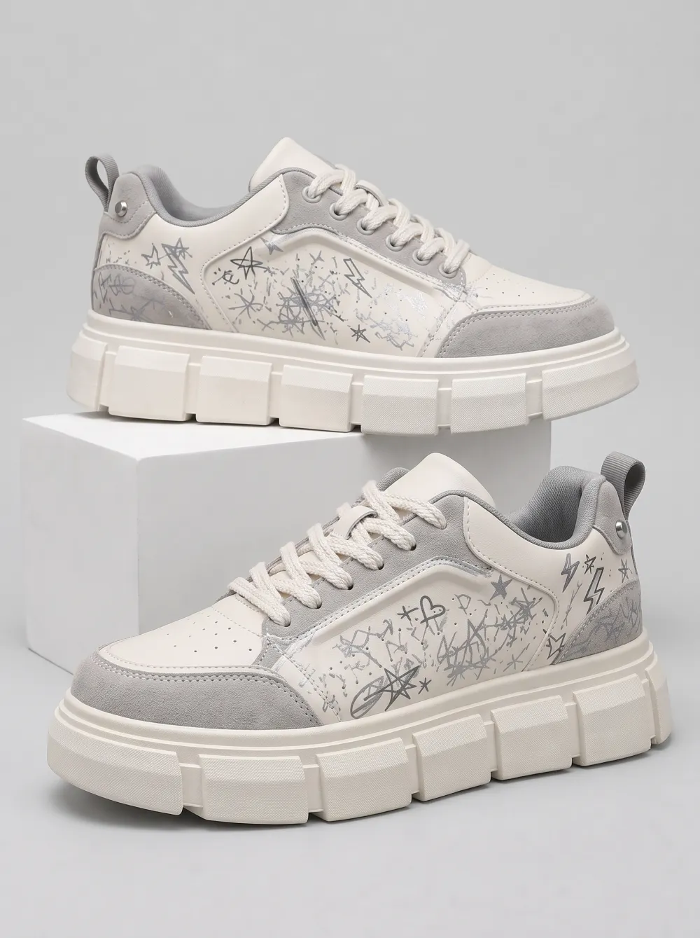 Men's Star Lightning Graffiti Printed Casual Sneakers