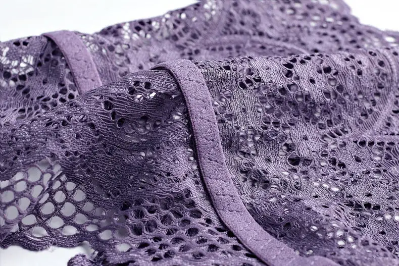 Ultra-Thin Seamless Removable-Strap Bra