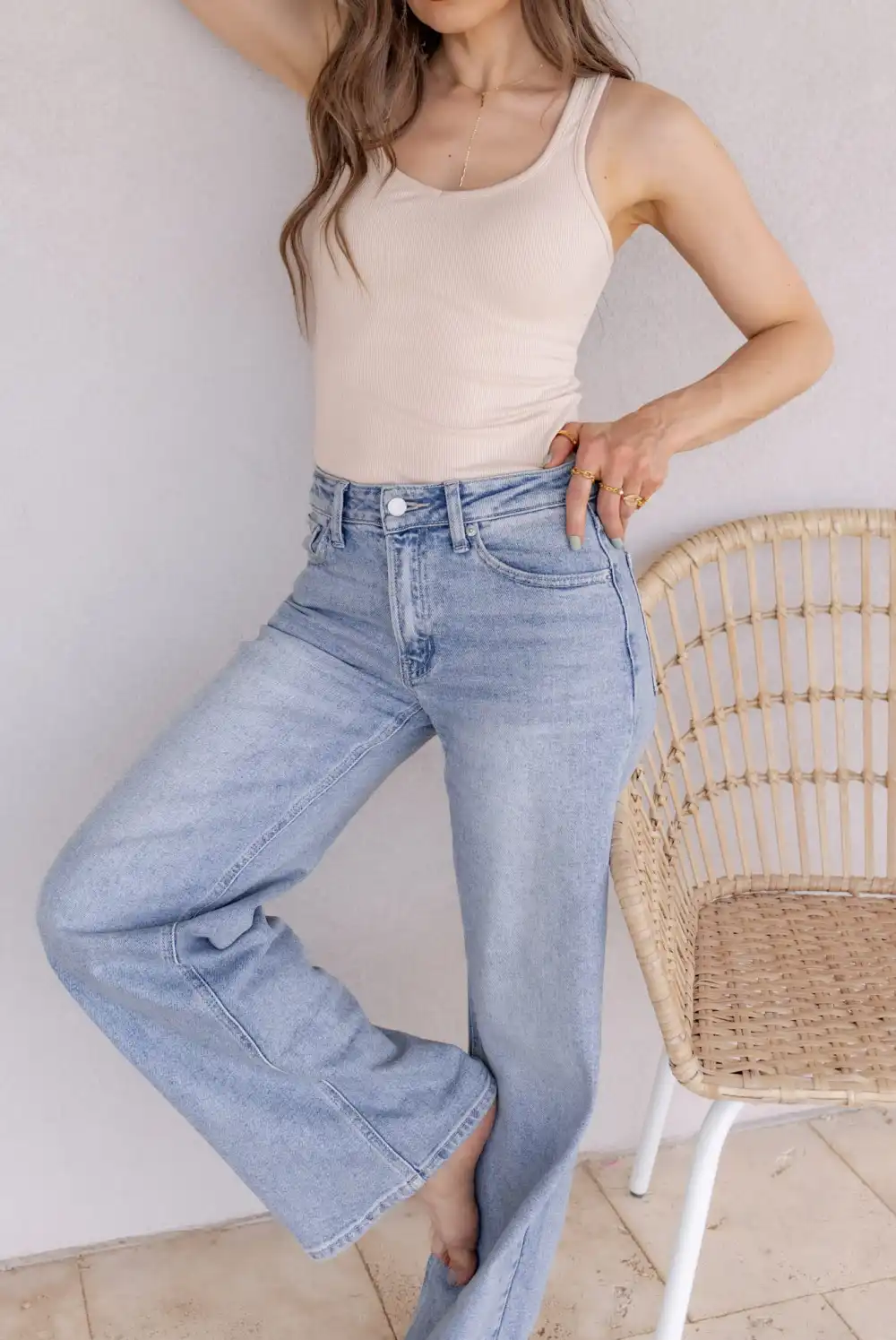 Versatile Essential Straight Leg Jeans