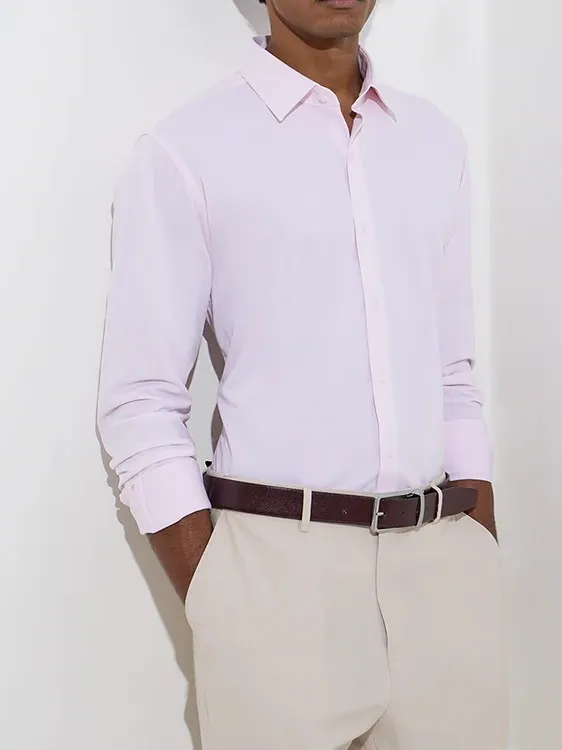 Formals Pink Solid Slim-Fit Man's Shirt