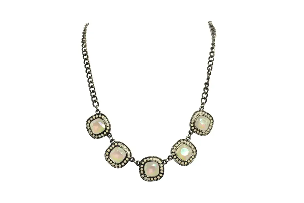 Fashion Necklace Square Stone