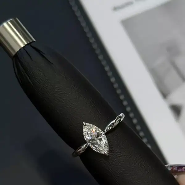 Crisp Ring with Sterling Silver Moissanite