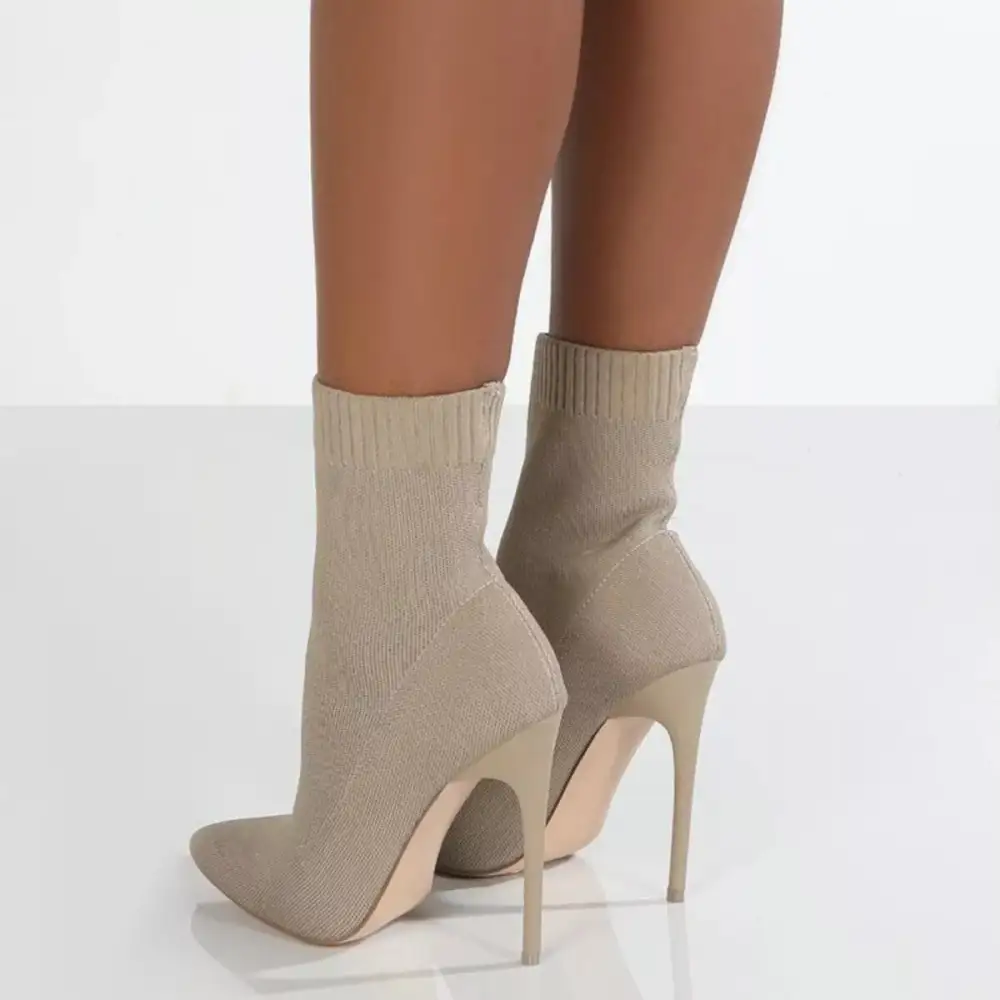 Relaxed Point Toe Stiletto Boots