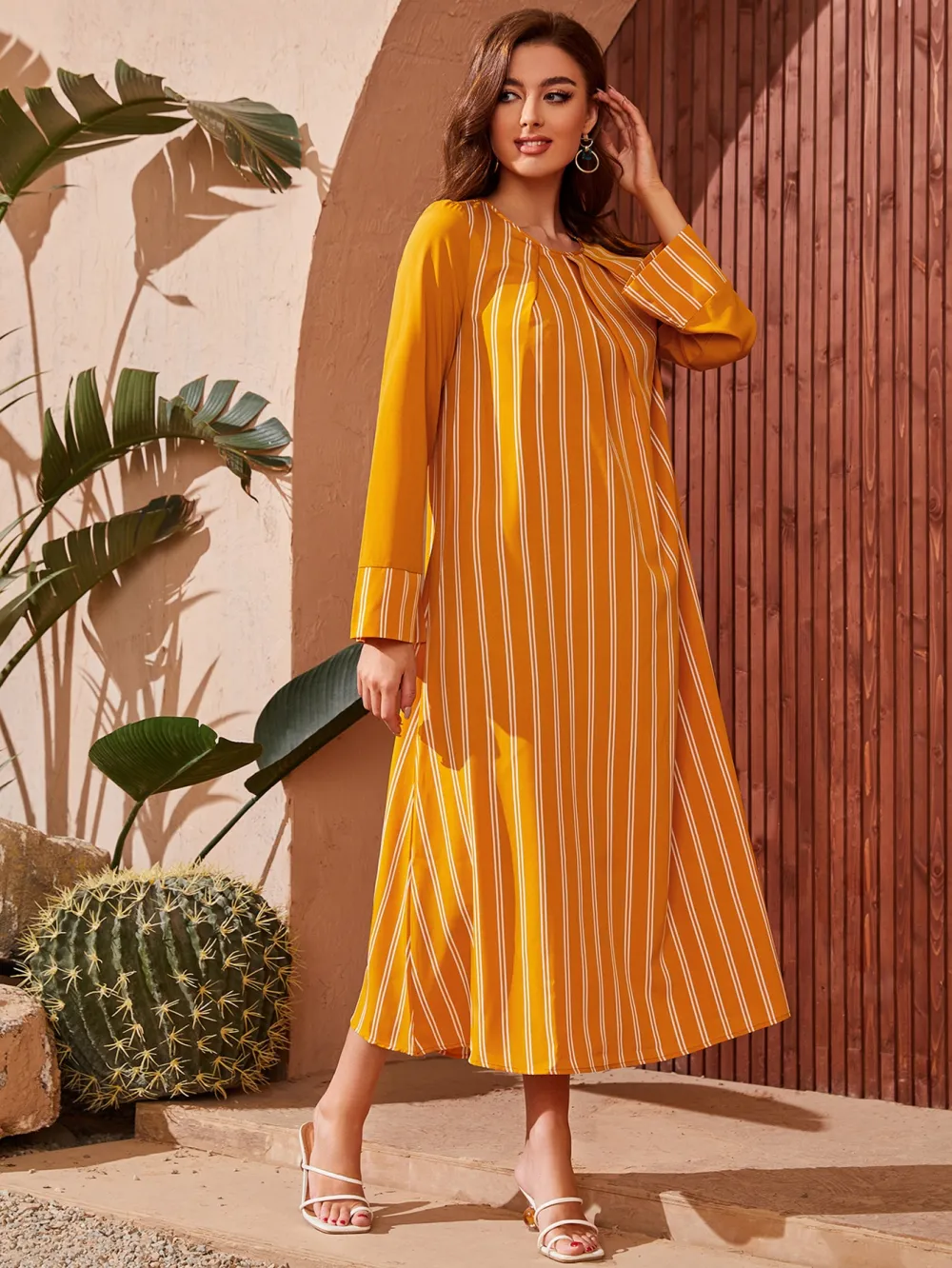 EMERY ROSE Vertical Striped Plicated Detail Tunic Dress