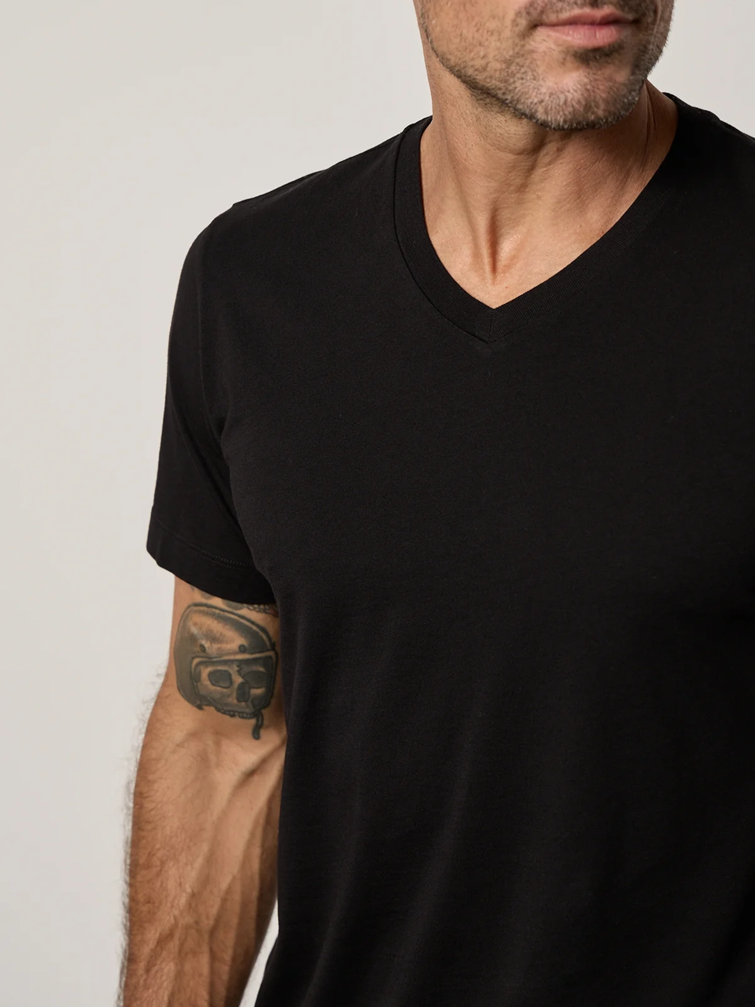 Men's Fashion Cotton V-Neck Solid Short Sleeve T-Shirt