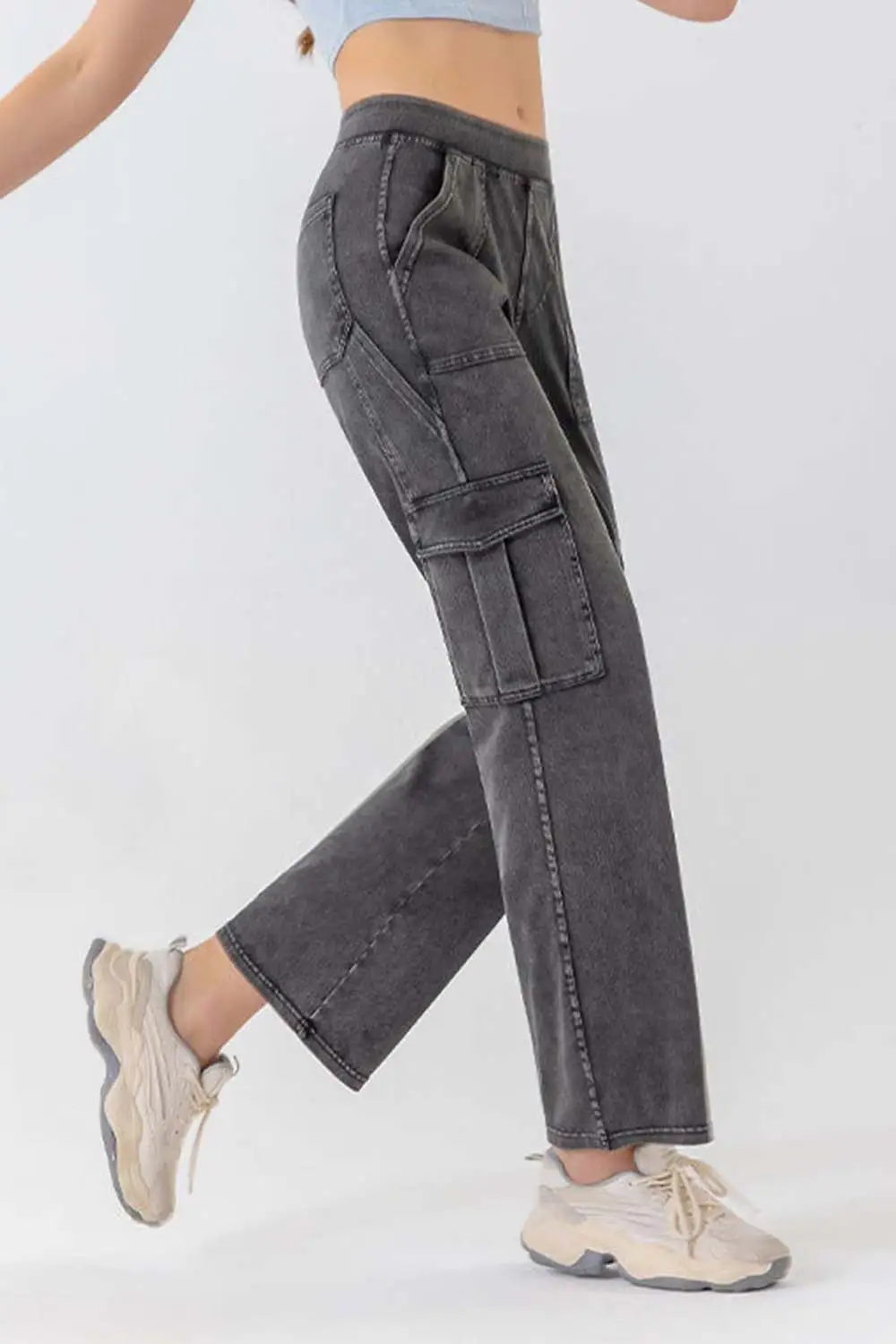 Relaxed Button Denim Jeans