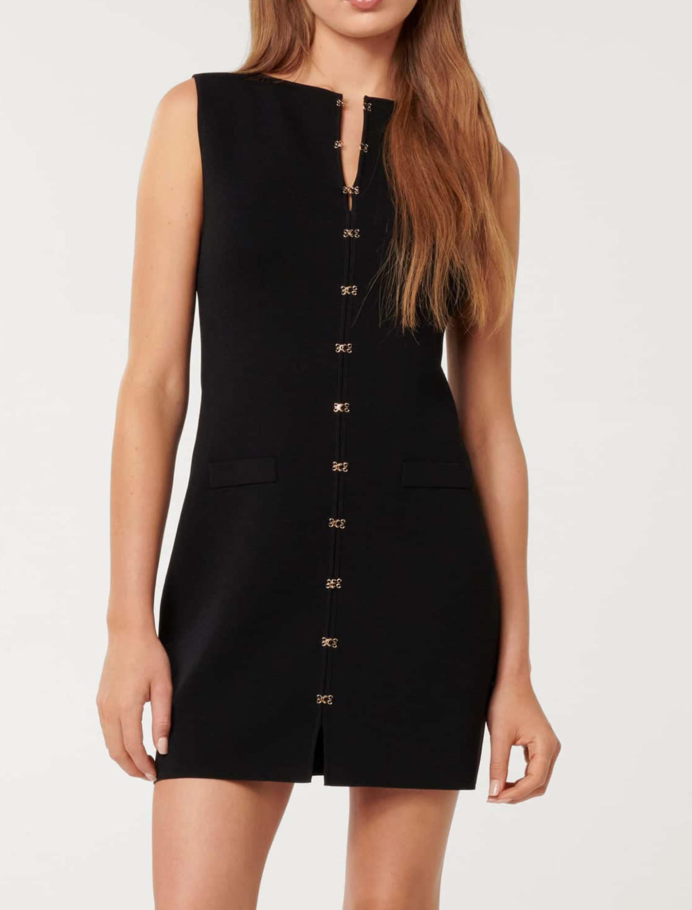 Hook and Eye Detail Mini