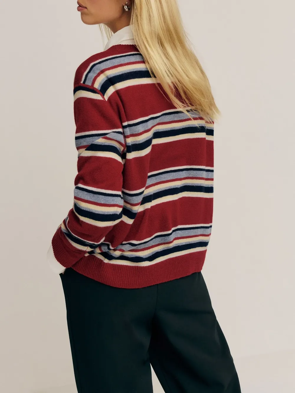 Casual Style V Neck Sweater