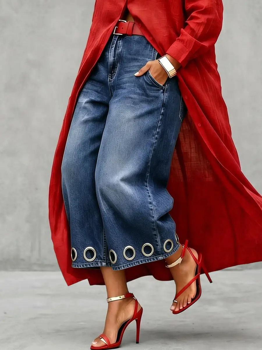 Relaxed Fit Wide Leg Cutout Detail Pocket Jeans