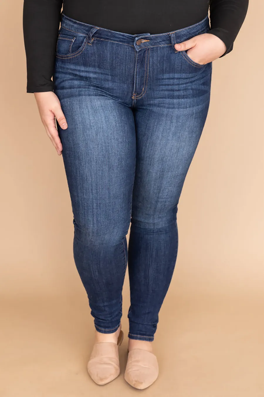Stylish Dark Wash Skinny Jeans