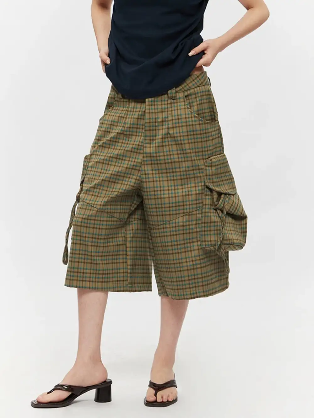 Wide-Leg Camouflage Plaid Cargo Culotte Pants