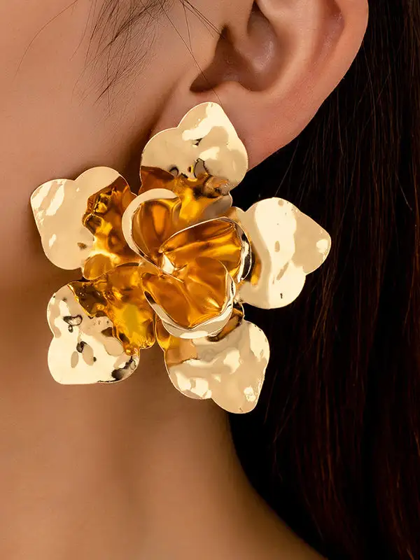 Distinctive Pearl-Inspired Drop Earrings