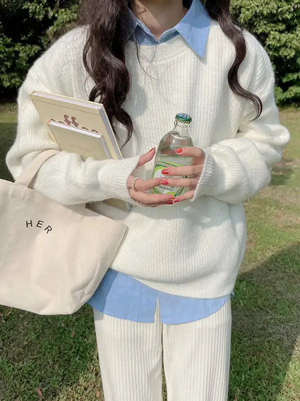Round Neck Long Sleeve Relaxed Fit Pullover Sweater