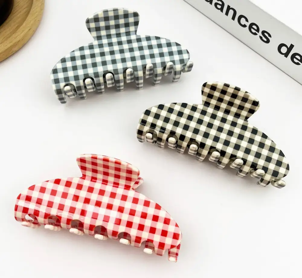 Checkered Round Hair Claw Clip