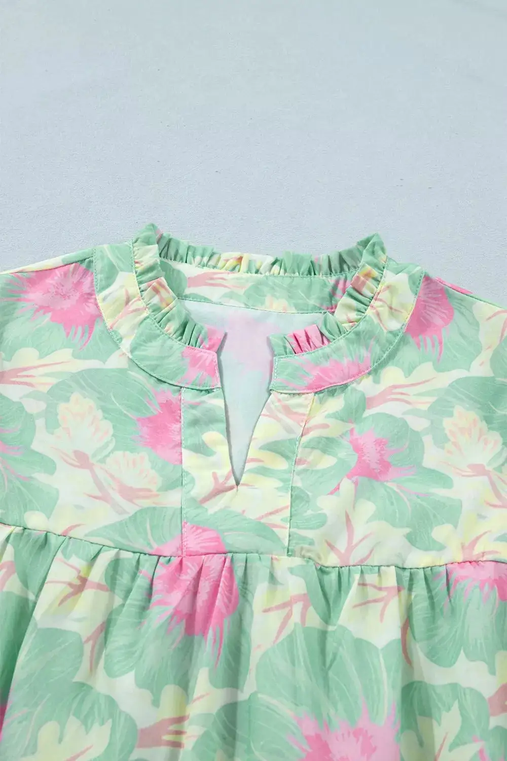 Textured Floral Print Puff Sleeve Blouse