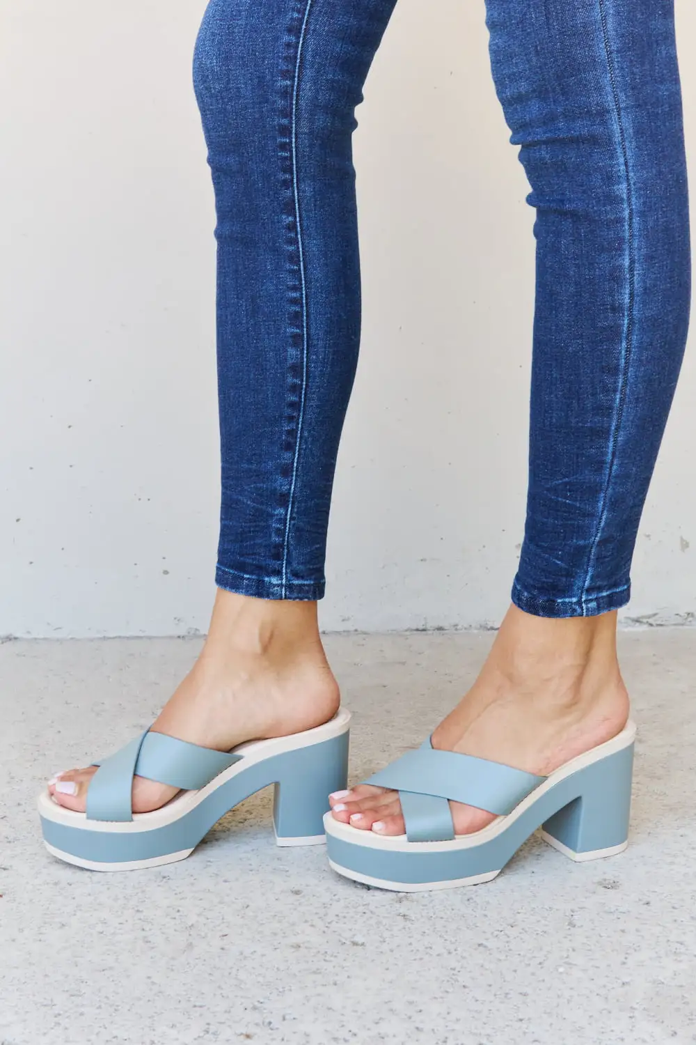 Everyday Platform Weeboo Sandals