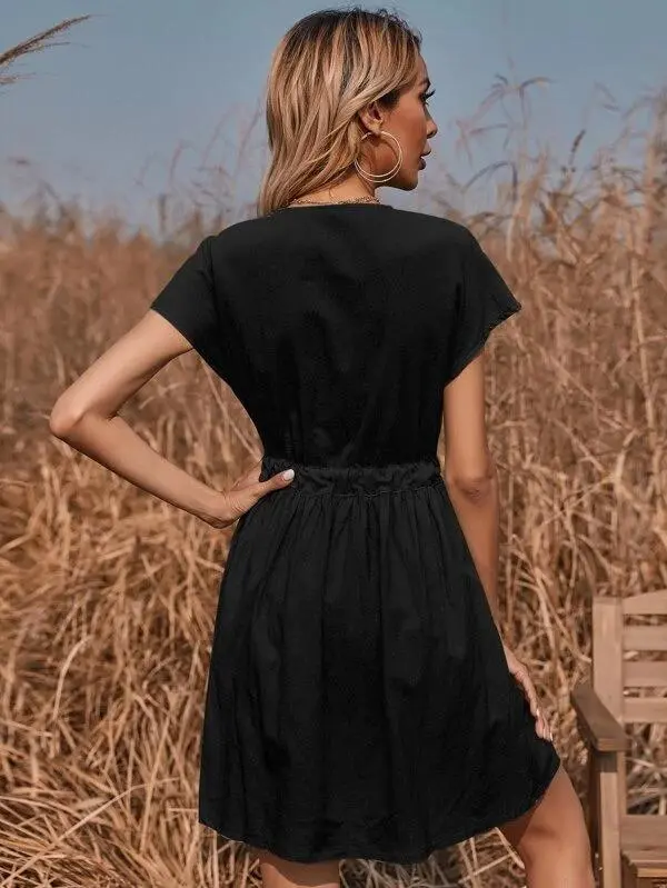 Women Solid Drawstring Waist Button Front Dress