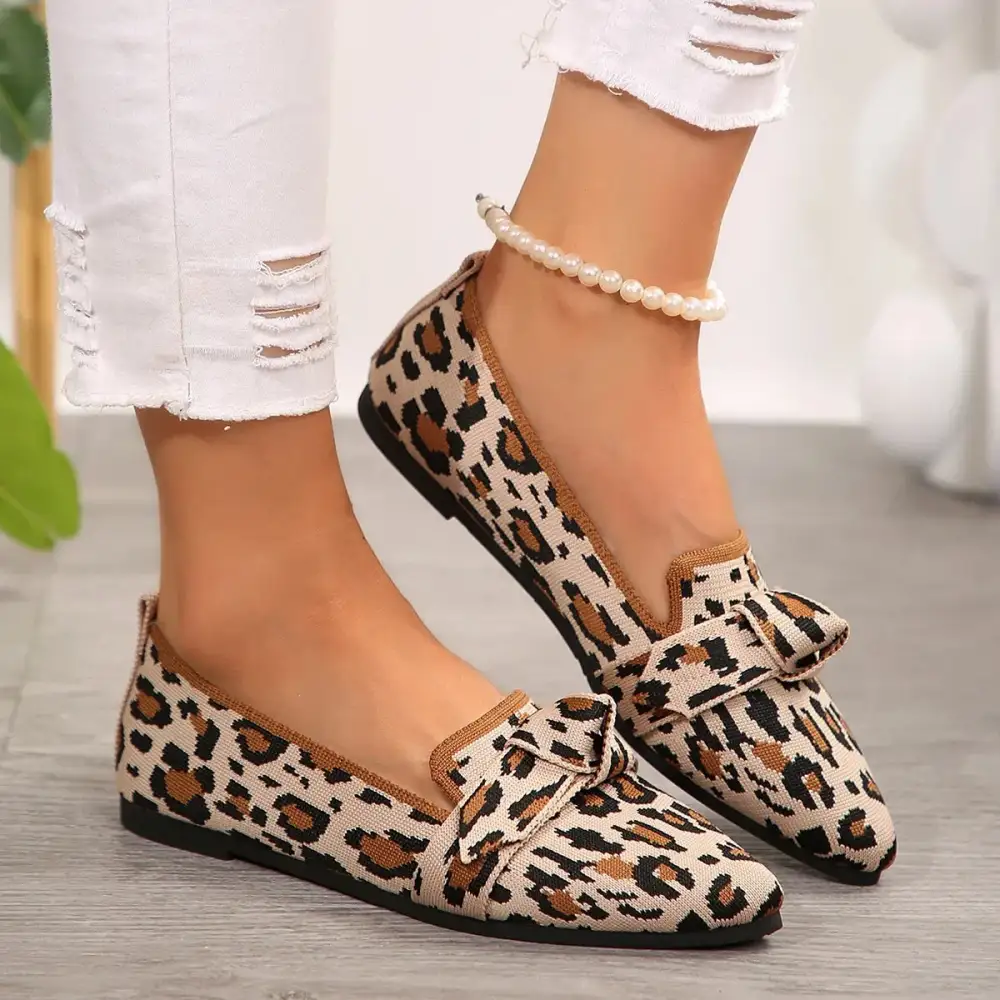 Pointed Toe Leopard Print Flexible Sole Everyday Flats