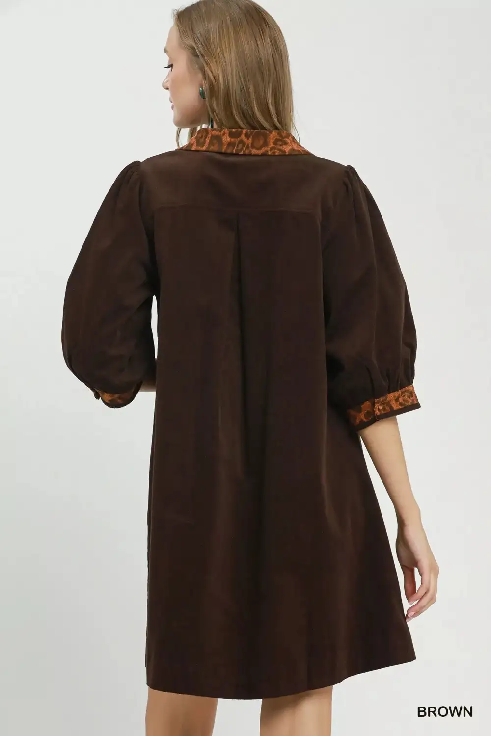 Lightweight V-Neck Shift Dress With Contrast Trim