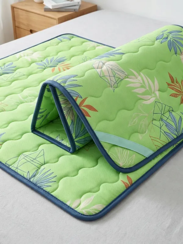 Botanical Geometric Leaf Print Cooling Mat