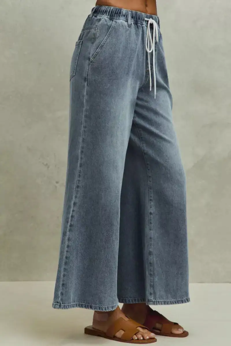 Mid Rise Flare Leg Elastic Denim Jeans