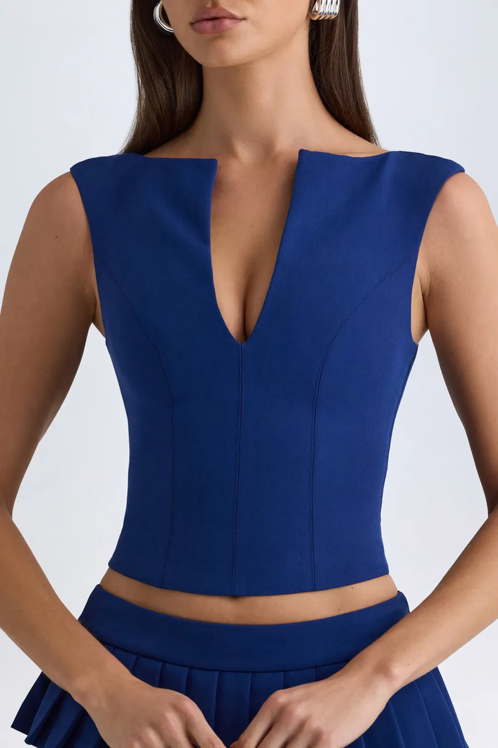 Trendy Short Solid Color Sleeveless Top
