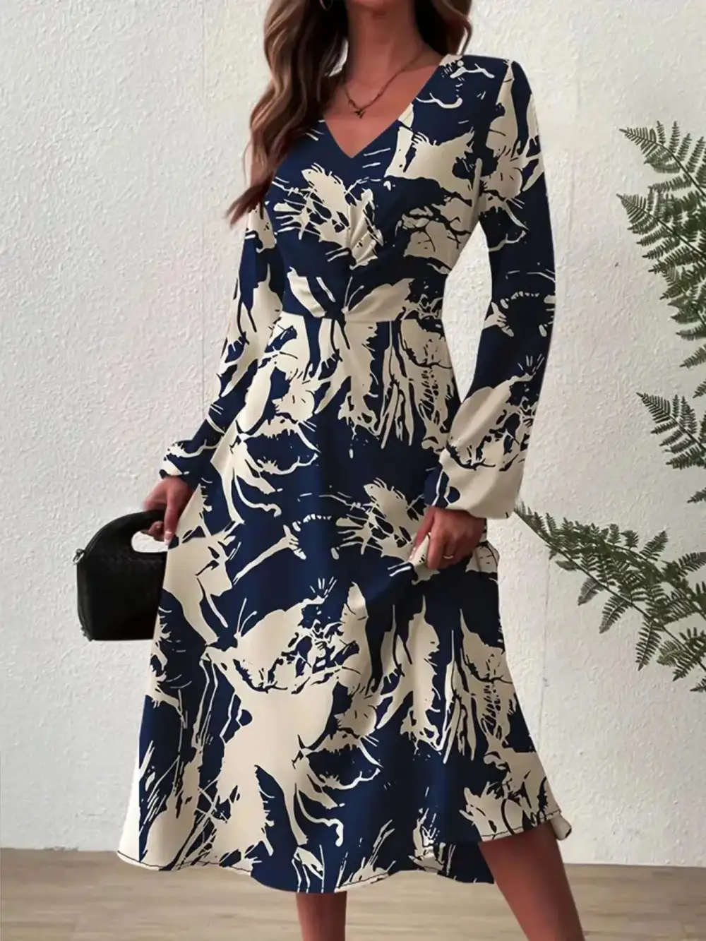 Structured Shape Printed Long Sleeve Midi Dress
