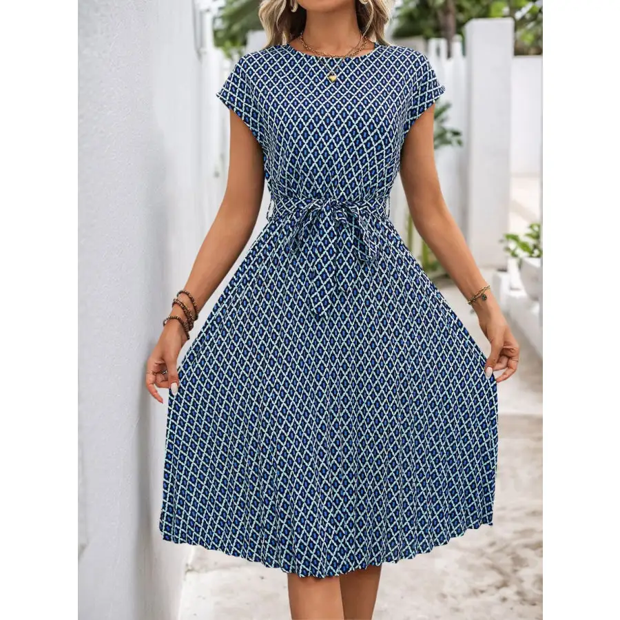 Round Neck Short Sleeve Midi Dress