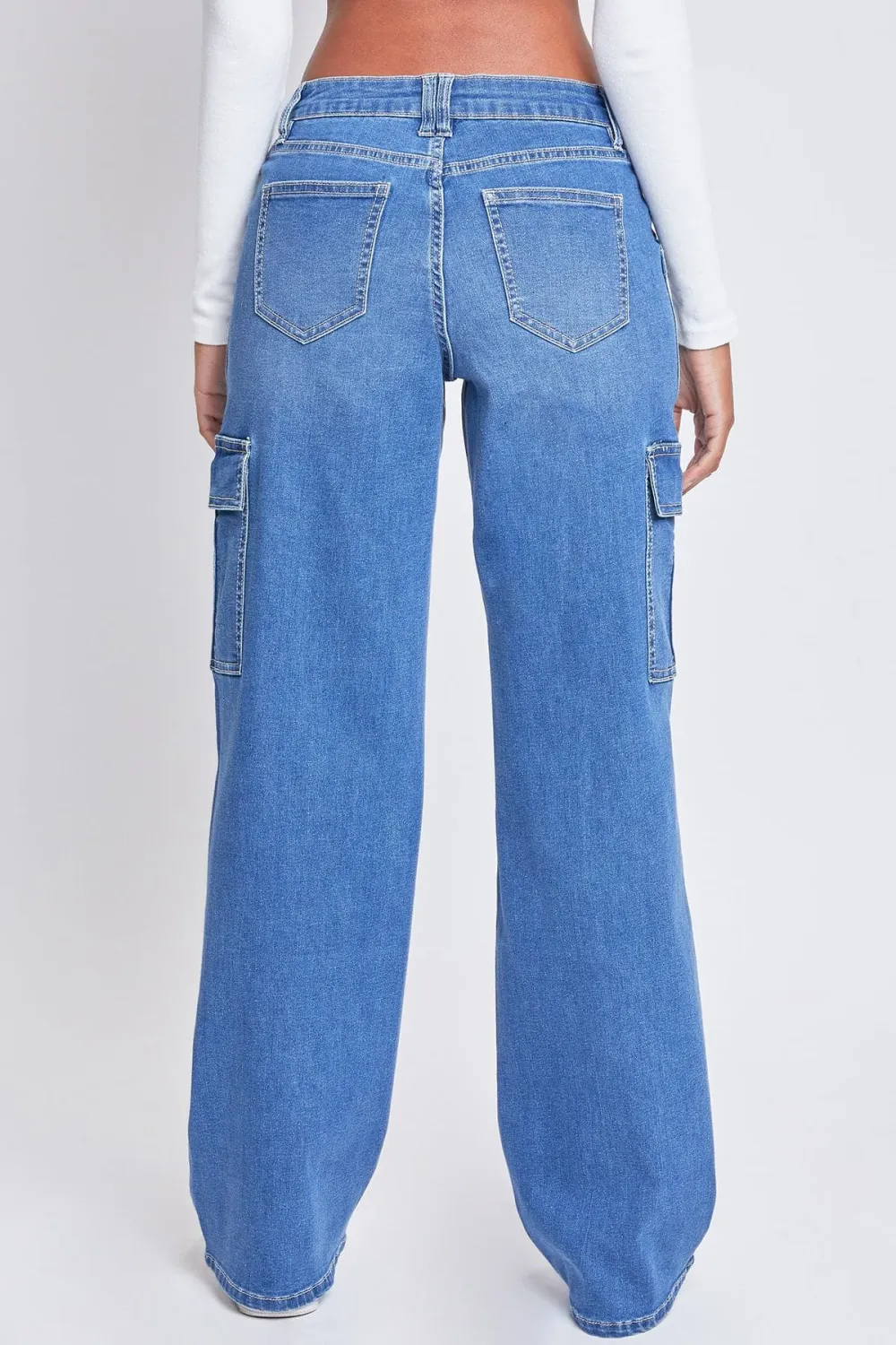 Low Rise Relaxed Cargo Jeans