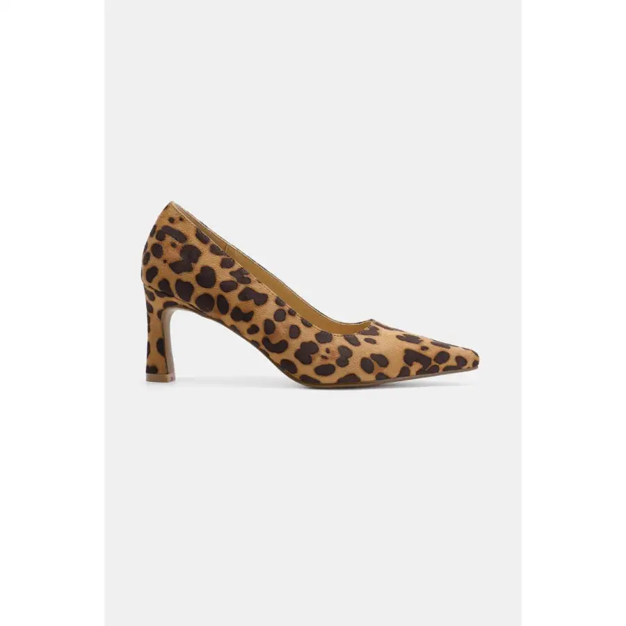 Faux Suede Leopard Point Toe Pumps