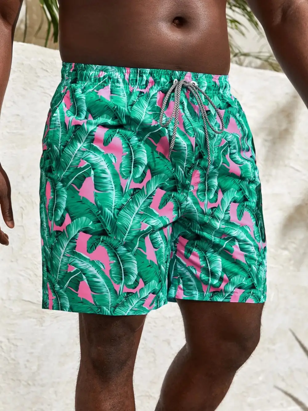 Men's Pocket Tropical Paradise Drawstring Board Shorts