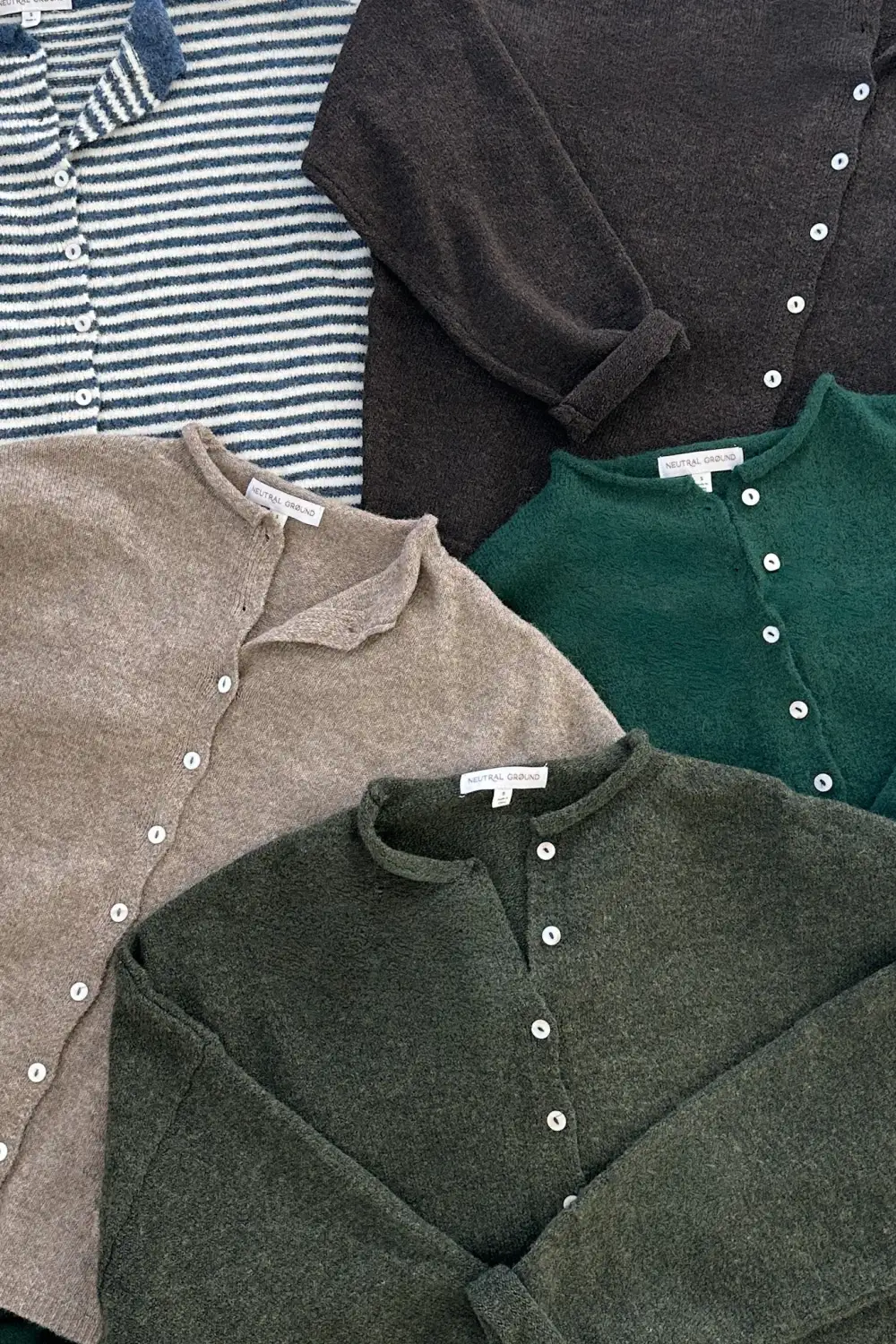 Clean Shape Relaxed Soft Cardigan