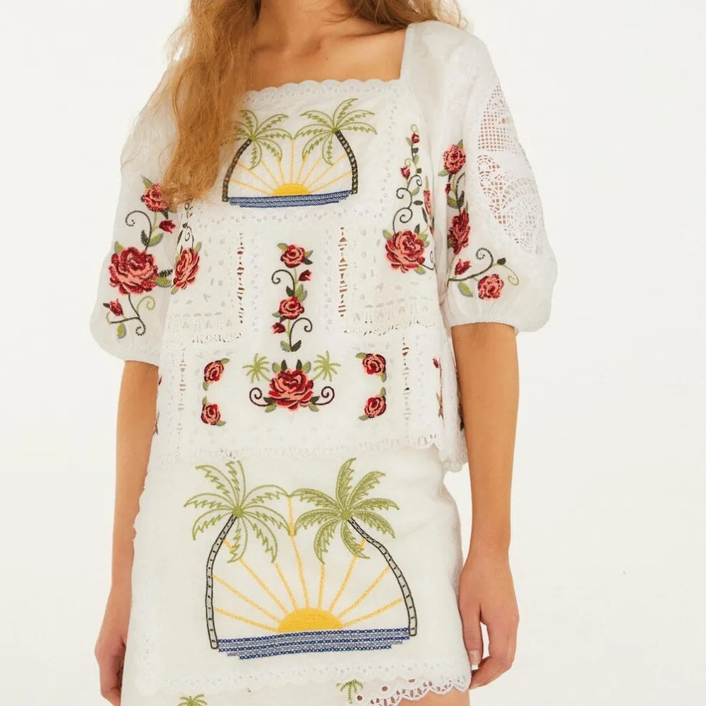 Classic Organic-Cotton Cotton Embroidered Floral Blouse