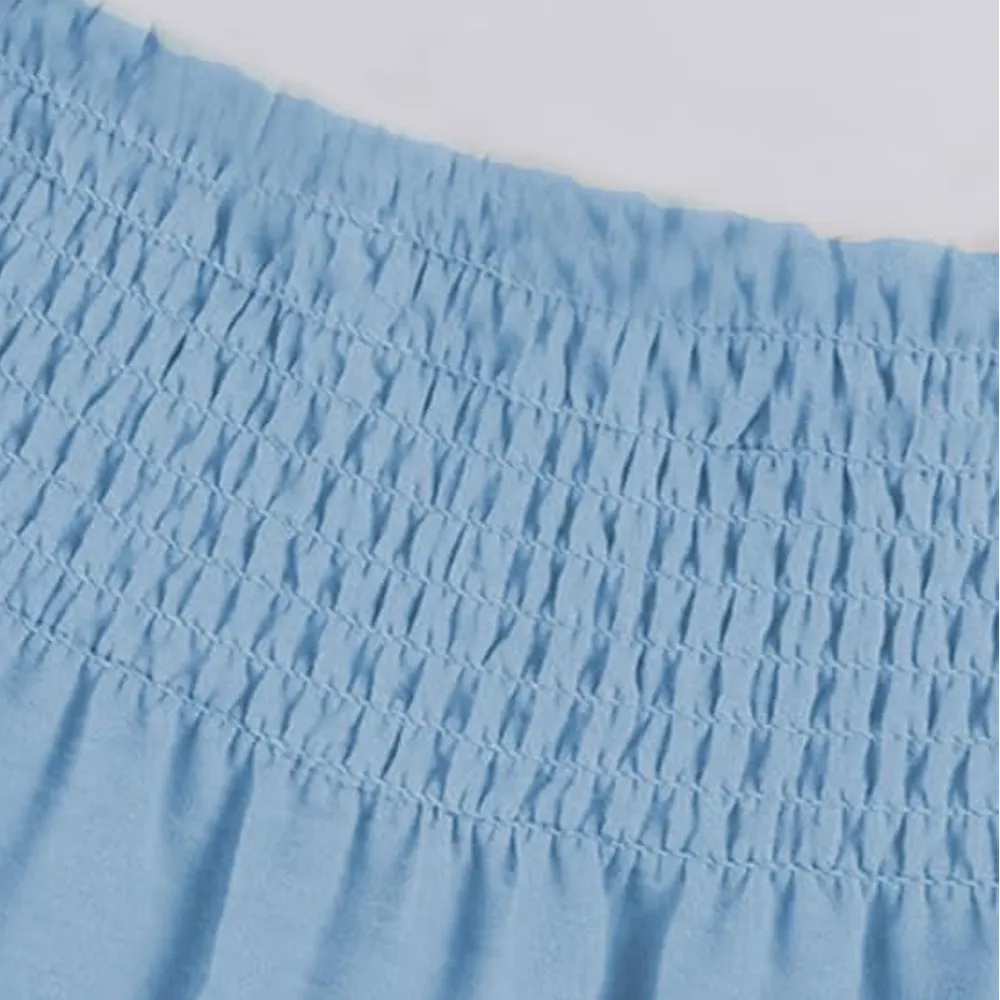 Women's high-waisted shorts with ruffles
