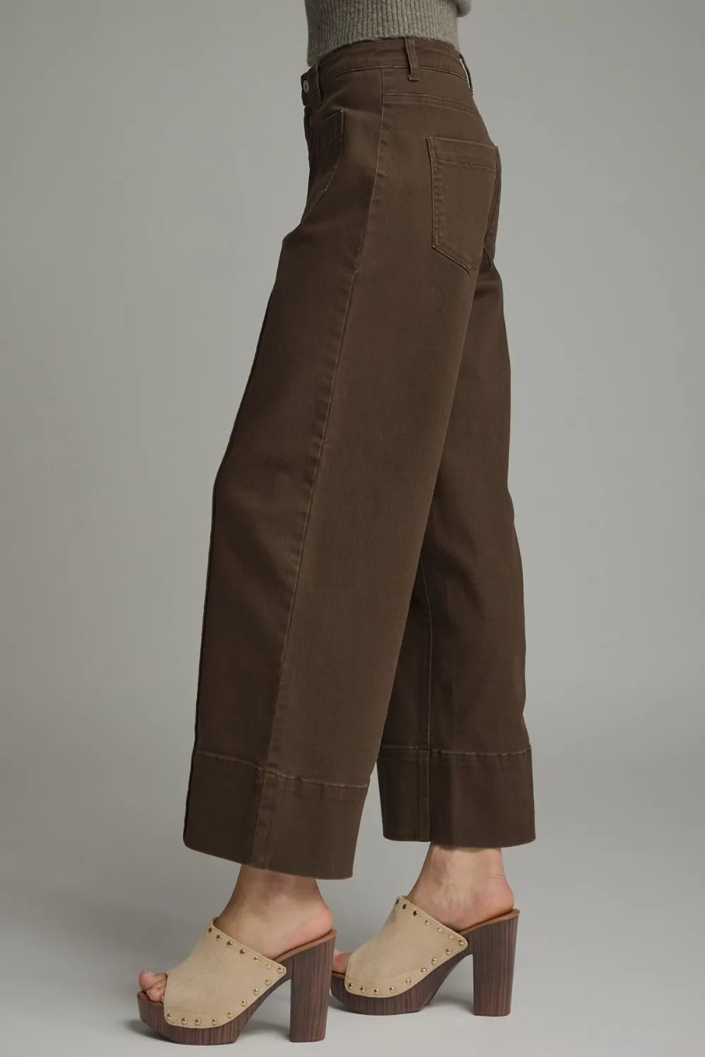 Relaxed Wide Leg Seam Pants