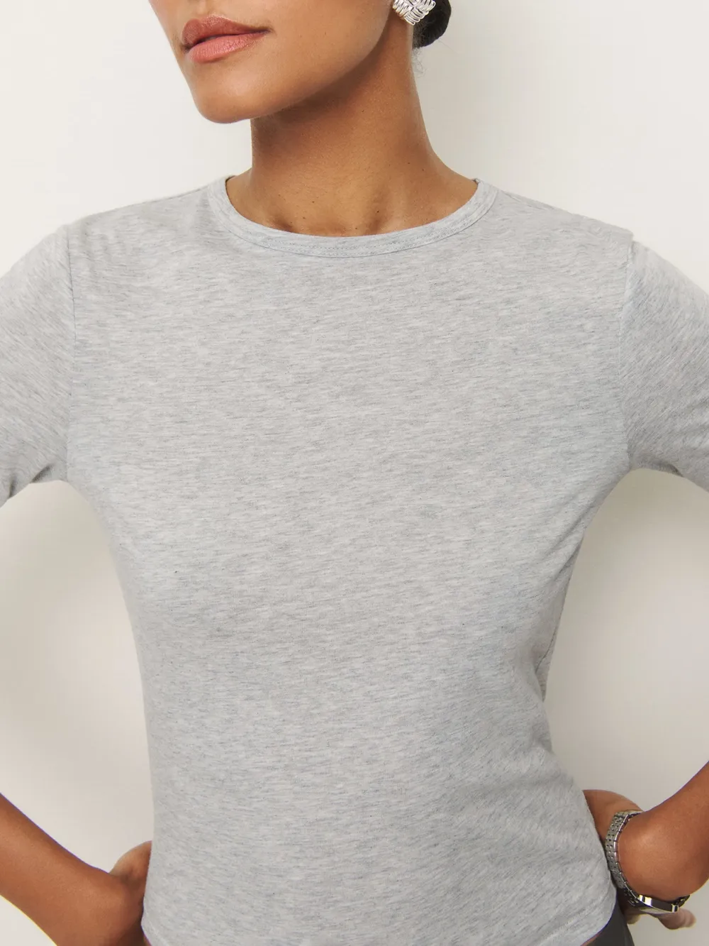 Fitted Crew Neck Long Sleeve Knit Top