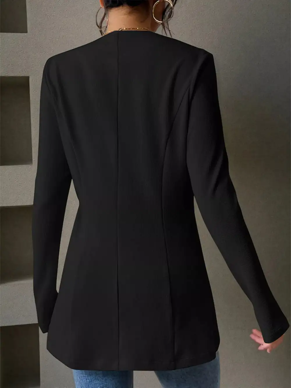 Classic Single-Button Long-Sleeve Blazer