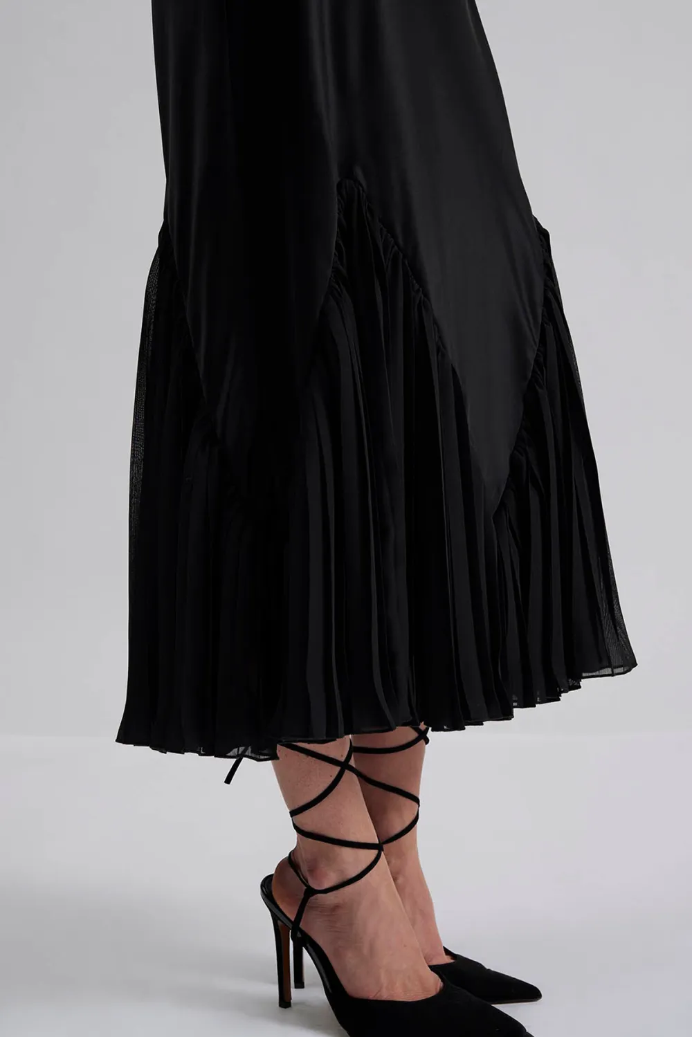 Ruffled Hem Midi Skirt