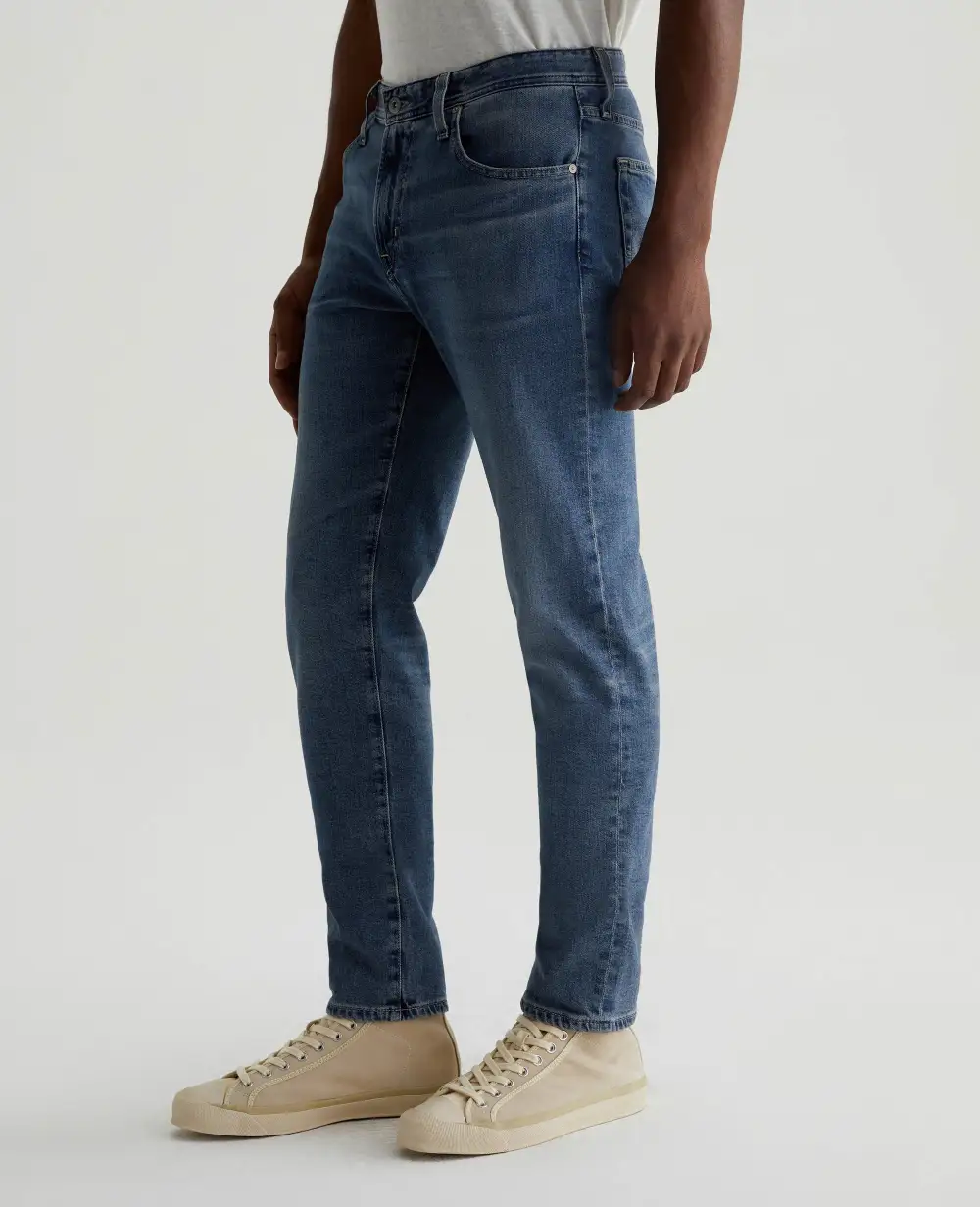 Men's Easywear Straight-Leg Jeans