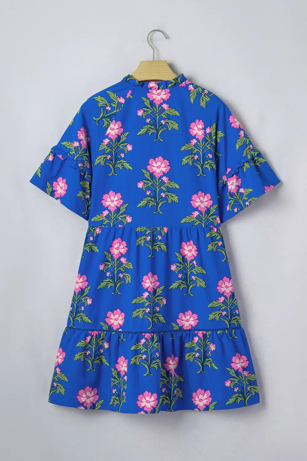 Relaxed Shape Floral V Neck Short Sleeve Dress