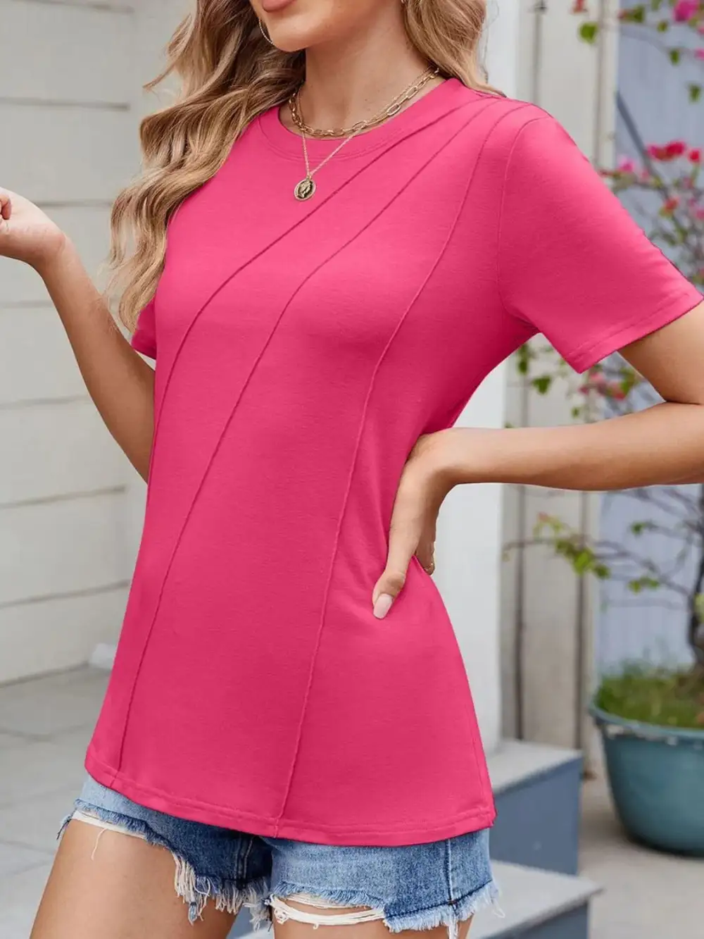 Smooth Round-Neck Short-Sleeve T-Shirt