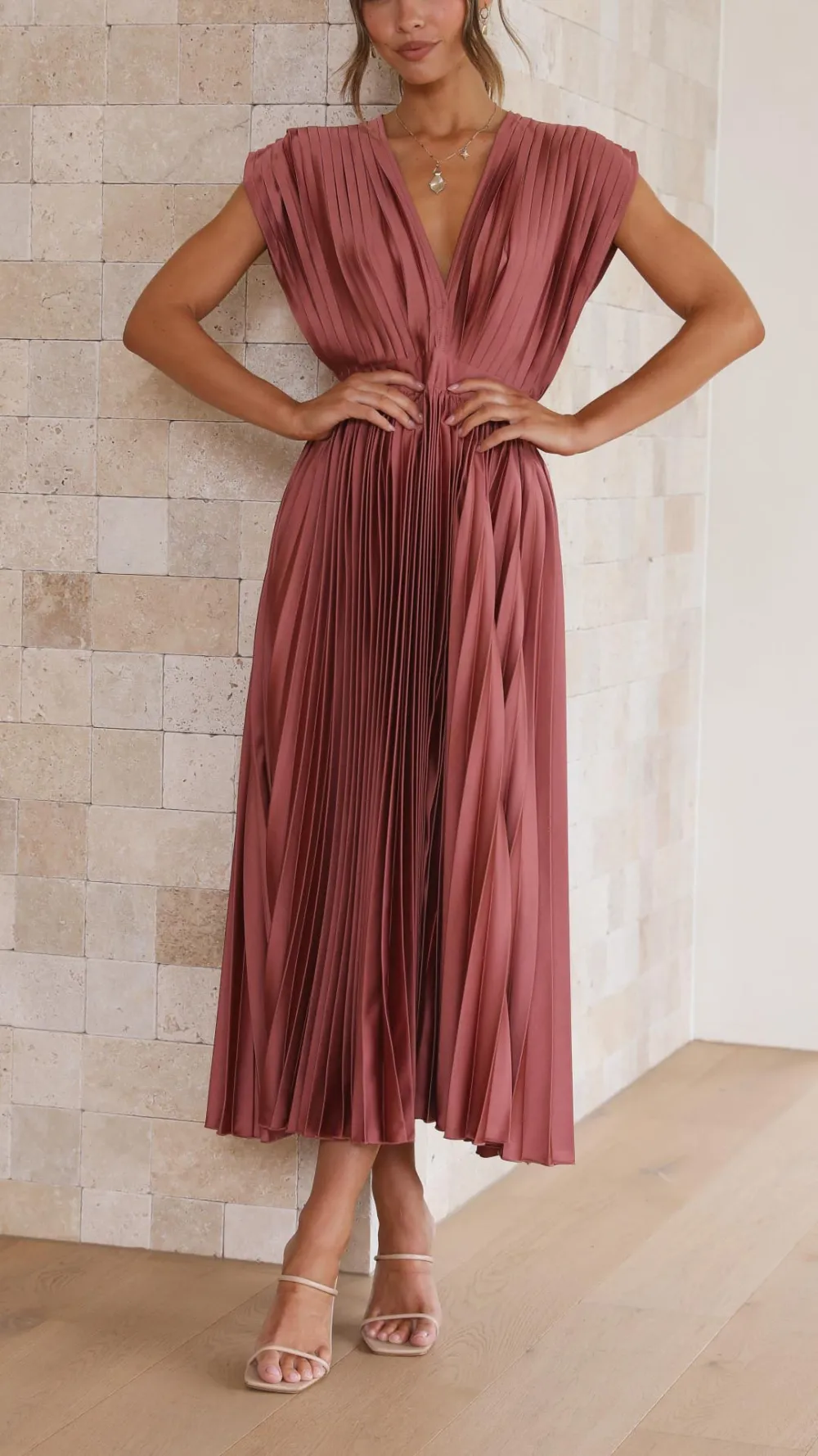 Refined Refined Women's Pleated Midi Dress