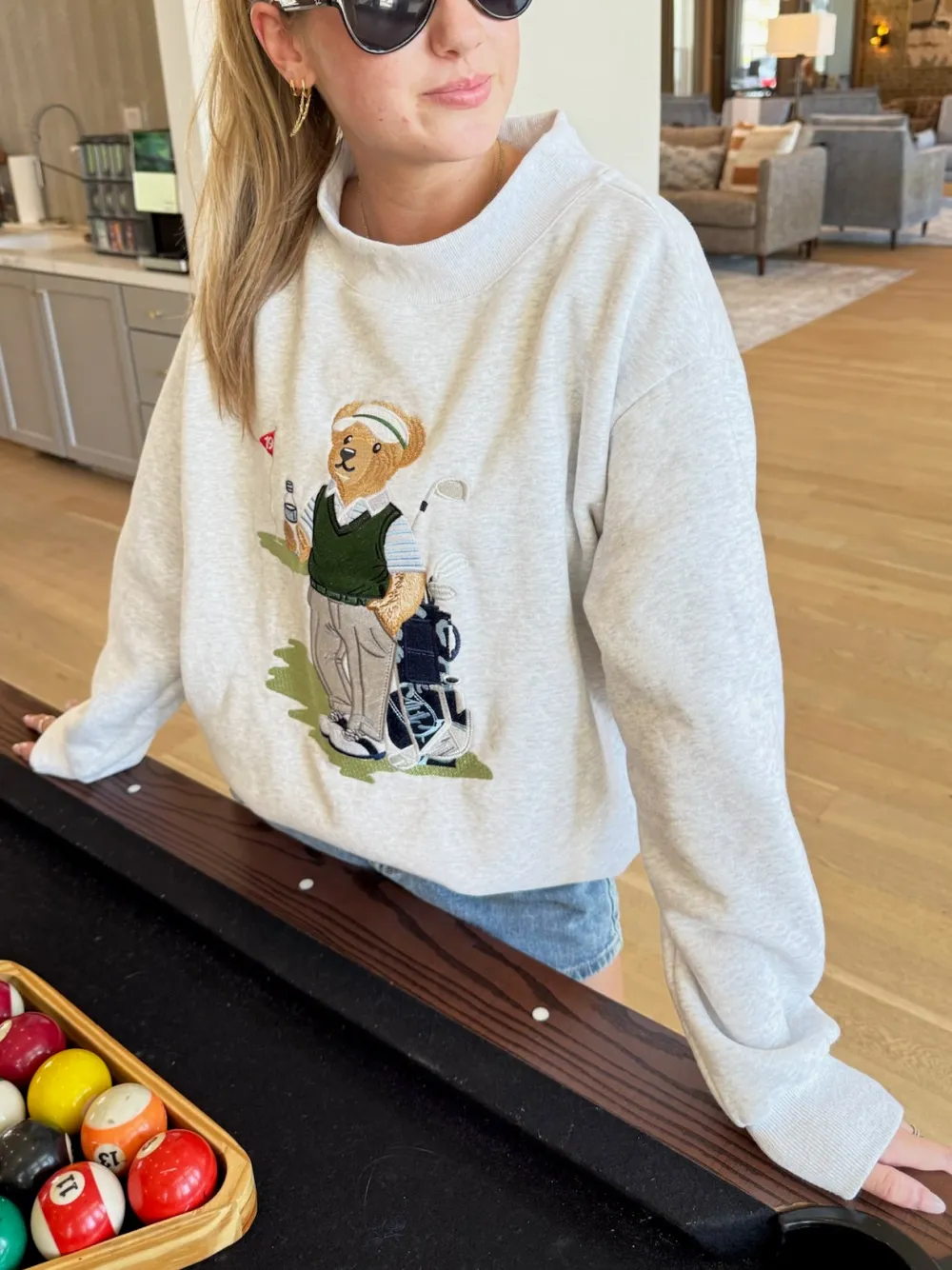 Peal Old Fashion Teddy Bear Golf Embroider Mockneck Sweatshirt
