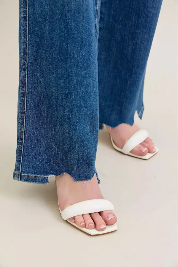 Everyday High Rise Distressed Wide Leg Jeans