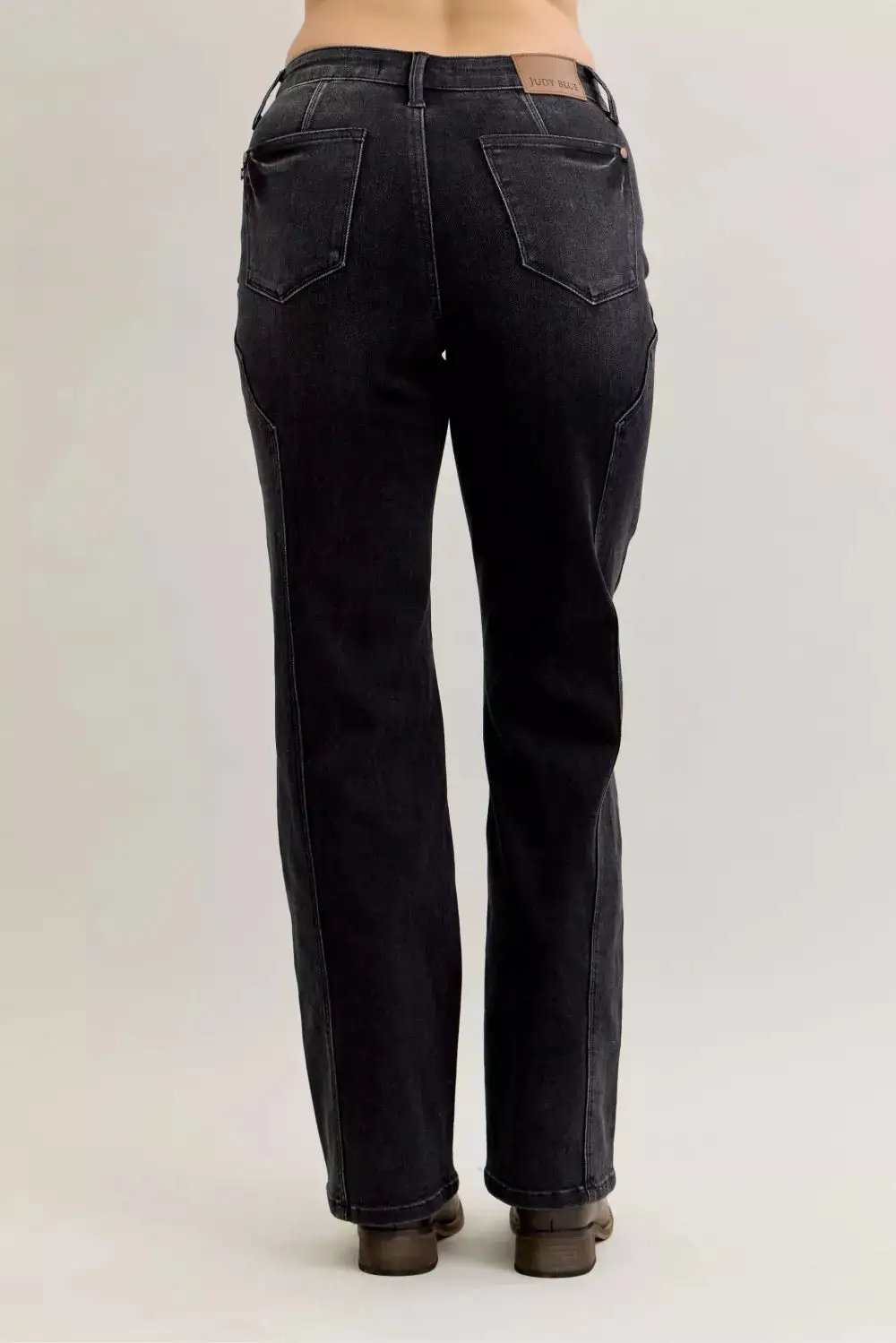 Relaxed Mid-Rise Washed Pocketed Stretch Straight Leg Jeans