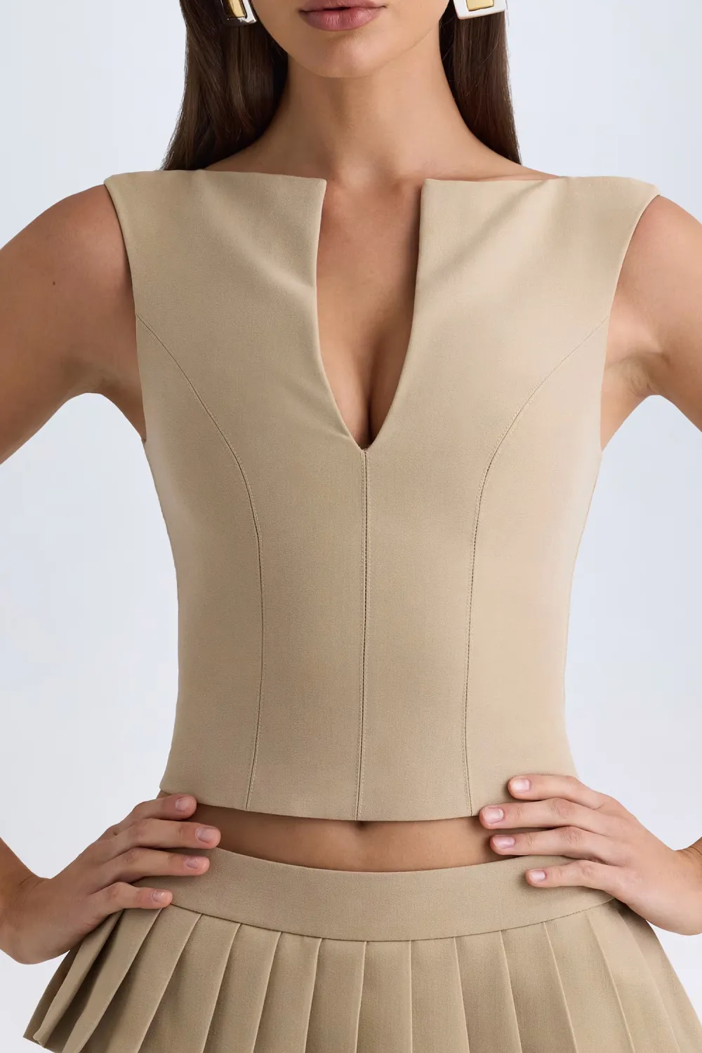 Trendy Short Solid Color Sleeveless Top