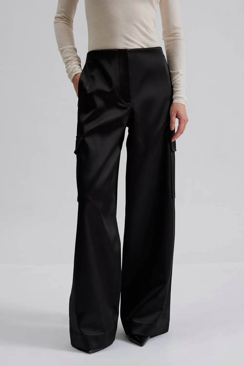Cargo Pocket Wide Leg Trousers